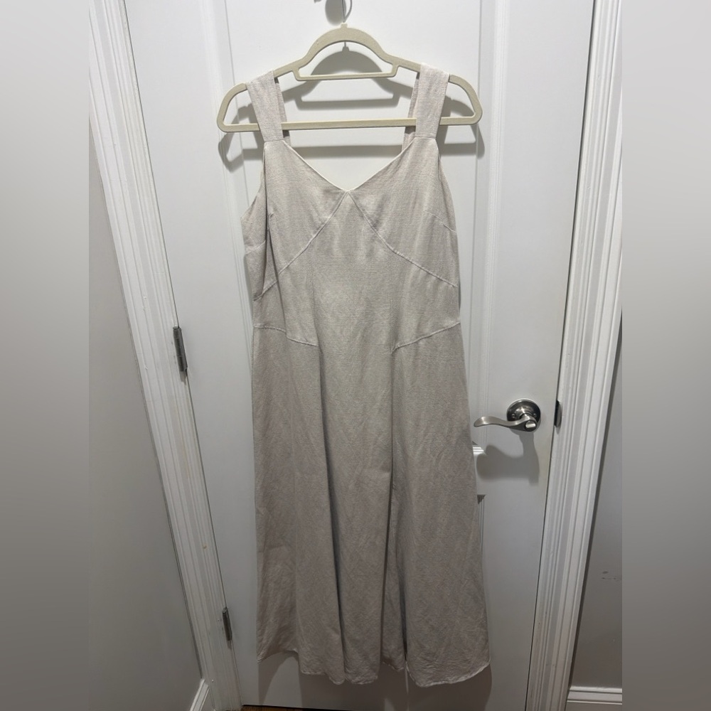 LOFT Beige Linen Blend Midi Dress – New Without Tags (NWOT)